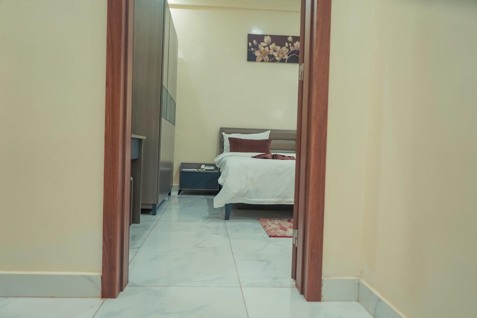 Urban Hotel Нуакшот Экстерьер фото